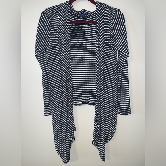 Sweet Claire Black and White Cardigan with Hood. Size Small. Small hole in hood. - Picture 1 of 9